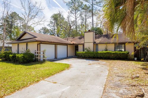 2009 Bradley Ave, Valdosta, GA, 31602-1579 | Card Image