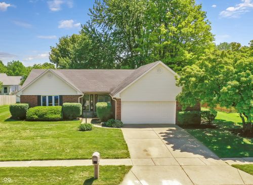 12559 Saksons Blvd, Fishers, IN, 46038-1209 | Card Image