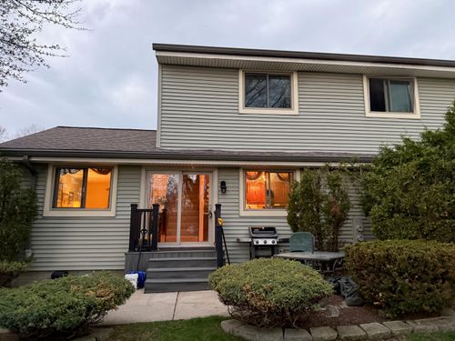 2200 E Excalibur Ct, Oak Creek, WI, 53154-2452 | Card Image