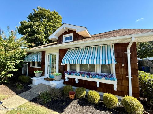 2116 4th Ave, Spring Lake, NJ, 07762-1651 | Card Image