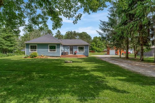 256 Old Madoc Rd, Foxboro, ON, K0K2B0 | Card Image