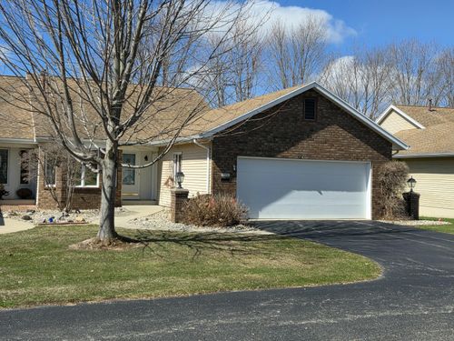 4231 Redbush Dr Sw, Grandville, MI, 49418-3025 | Card Image