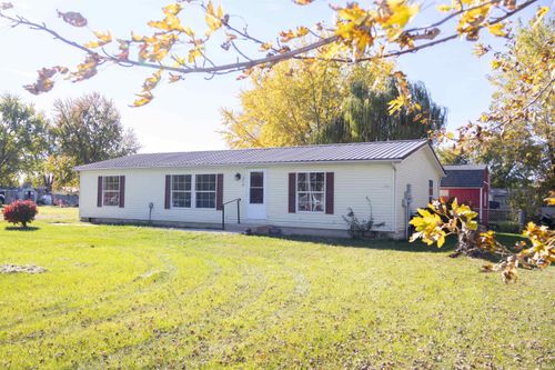 519 N Tucker St, Mentone, IN, 46539-9530 | Card Image