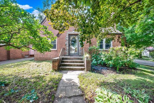 1601 E Oakland Ave, Bloomington, IL, 61701-5617 | Card Image
