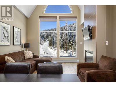 401 - 30 Monashee Rd, Condo with 2 bedrooms, 1 bathrooms and 1 parking in Silver Star Mountain BC | Image 1