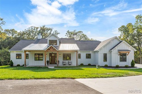 30 Sandy Creek Dr, Winfield, MO, 63389-2239 | Card Image