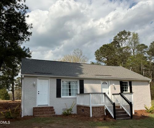 2122 Godwin Lake Rd, Benson, NC, 27504-6335 | Card Image