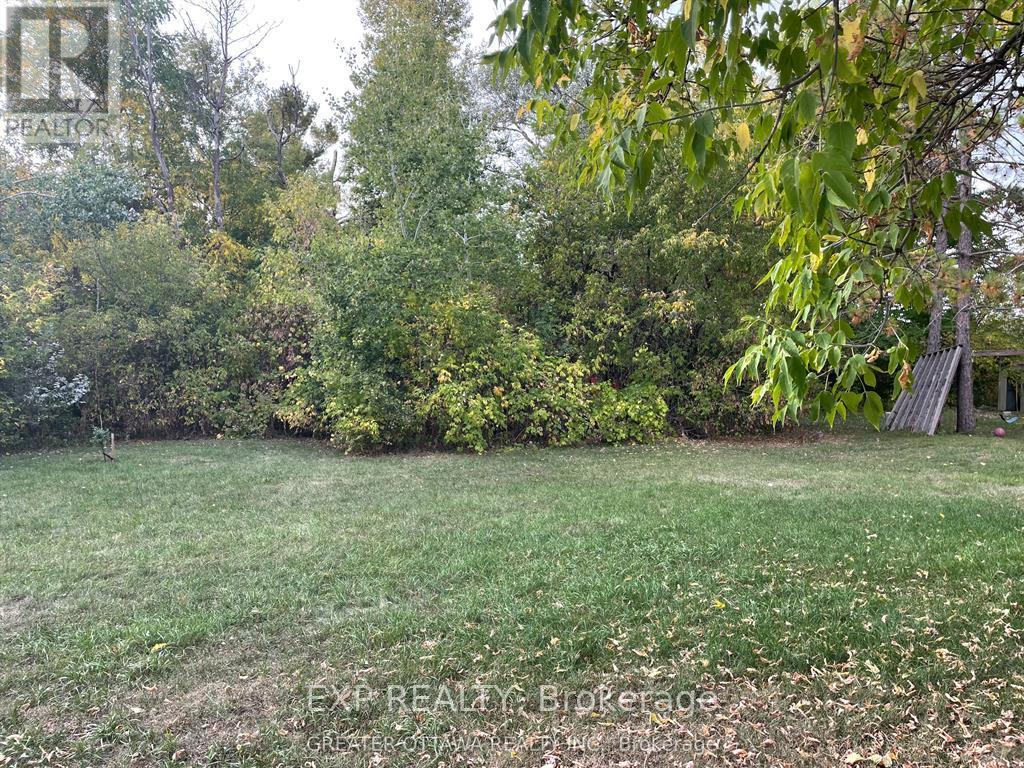 Land in Carleton Place 3