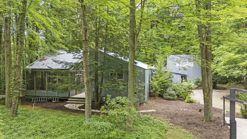 12330 Betty May Ave, Sawyer, MI, 49125-9195 | Card Image