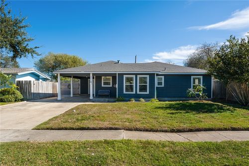 1118 Stratton Dr, Corpus Christi, TX, 78412-3569 | Card Image