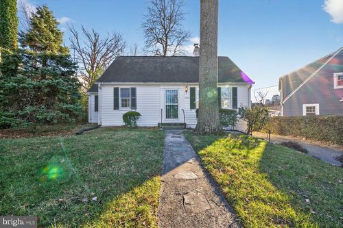 4556 S Chelsea Ln, BETHESDA, MD, 20814-4759 | Card Image