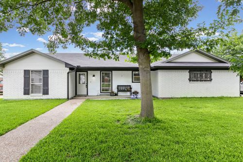 224 Crockett Ln, Hewitt, TX, 76643-3126 | Card Image