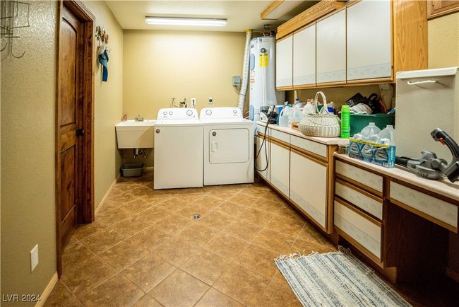 359 Crestview Dr, House other with 3 bedrooms, 5 bathrooms and null parking in Las Vegas NV | Image 61