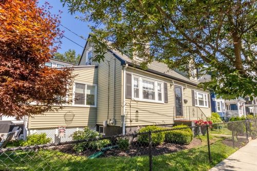 35 Rosaria St, Boston, MA, 02122 | Card Image