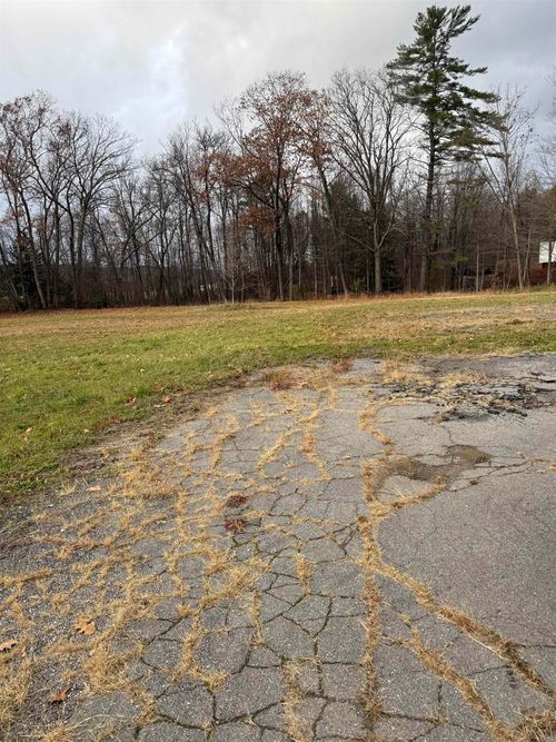 81 River Rd, Charlestown, NH, 03603-4135 | Card Image