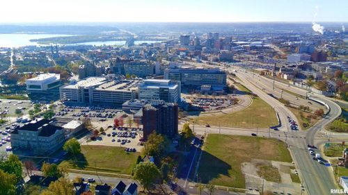 1506 N Knoxville Ave, Peoria, IL, 61603-3022 | Card Image