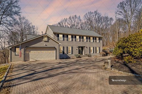19 Wagner Dr, Rock Tavern, NY, 12575-5204 | Card Image
