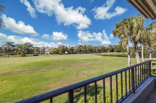 apt-272-104 Clubhouse Dr, NAPLES, FL, 34105-2904 | Card Image