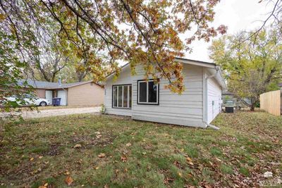 2404 Charolais Ln, House other with 2 bedrooms, 1 bathrooms and null parking in Manhattan KS | Image 2