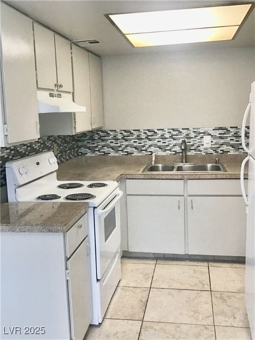 unit-a-4988 Newport Cove Dr, Las Vegas, NV, 89119-2298 | Card Image