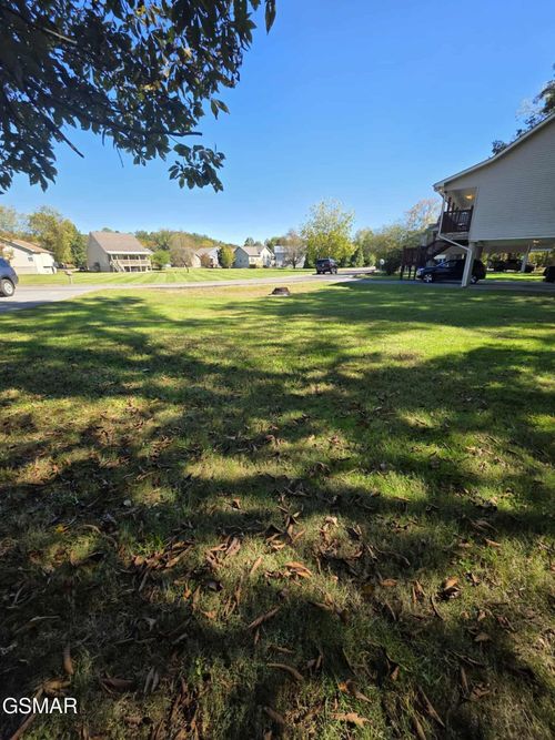 23 Slippery Rock Cir, Sevierville, TN, 37862-2769 | Card Image