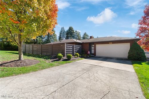 1762 Pine Cove Dr, Wooster, OH, 44691-2566 | Card Image