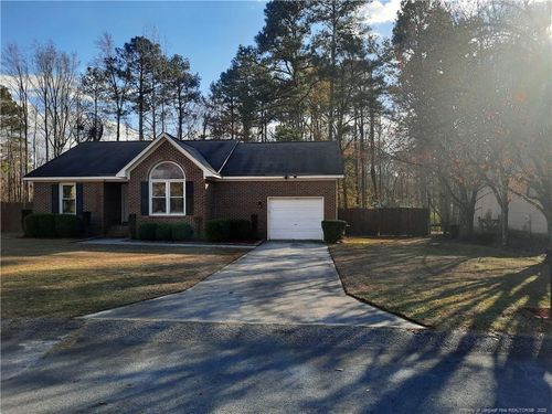 141 Windsor Ln, Raeford, NC, 28376-8251 | Card Image