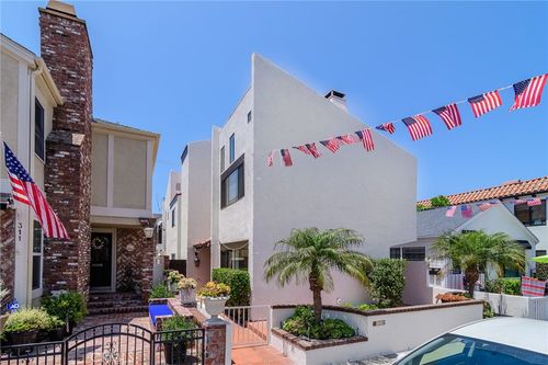 313 Diamond Ave, Newport Beach, CA, 92662-1117 | Card Image