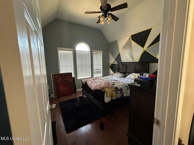 Bedroom | Image 9