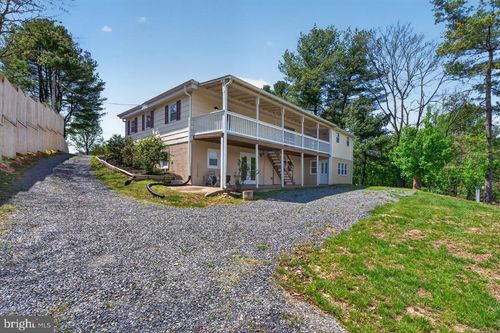 782 Shipyard Rd, Shenandoah, VA, 22849-3925 | Card Image