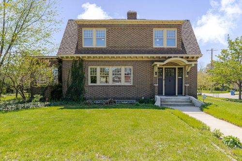 300 E Morgan Ave, Chesterton, IN, 46304-2521 | Card Image