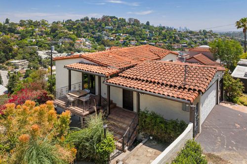 3756 Clayton Ave, Los Angeles, CA, 90027-4614 | Card Image