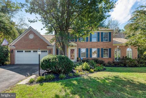 6015 Fox Run, FAIRFAX, VA, 22030-5952 | Card Image