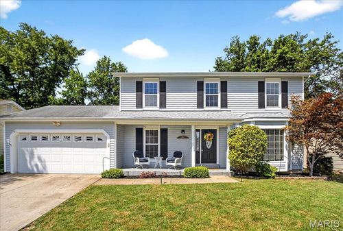 1037 Mendoza Dr, Saint Peters, MO, 63376-4640 | Card Image