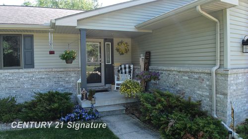 3230 Kings Brook Dr, Flushing, MI, 48433-2484 | Card Image