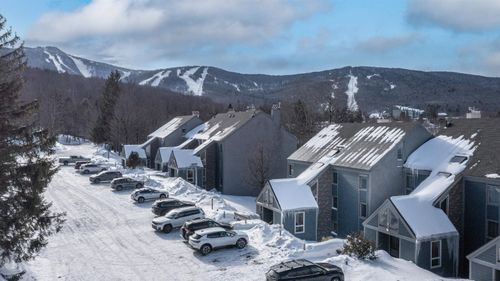 a-1-697 E Mountain Rd, Killington, VT, 05751-9614 | Card Image