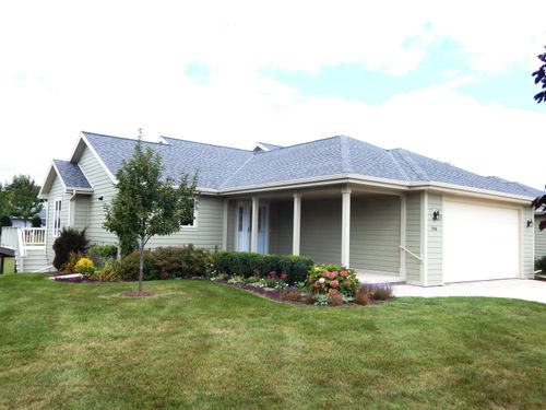 916 Hawthorne Ct, Manitowoc, WI, 54220-2963 | Card Image