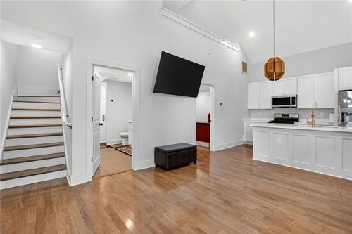 a-2218 Soniat St, New Orleans, LA, 70115-6457 | Card Image