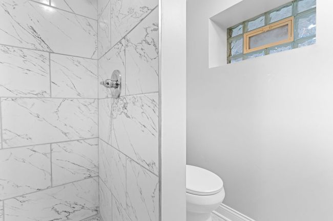 3307 S Leavitt St, House other with 7 bedrooms, 2 bathrooms and 1 parking in CHICAGO IL | Image 16