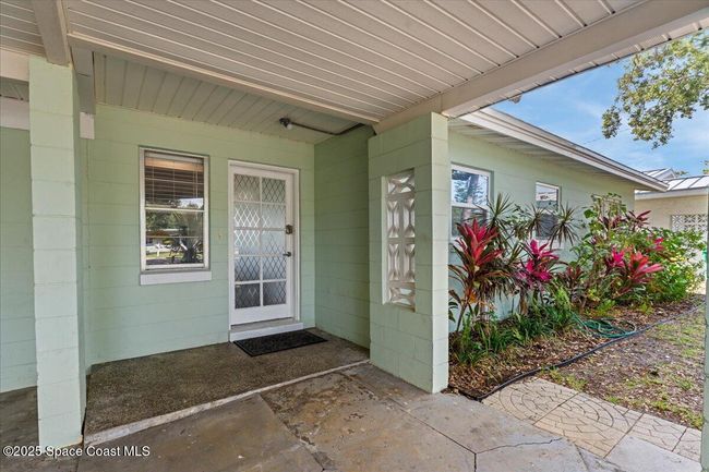 143 Cedar Ave, House other with 3 bedrooms, 2 bathrooms and null parking in Cocoa Beach FL | Image 5