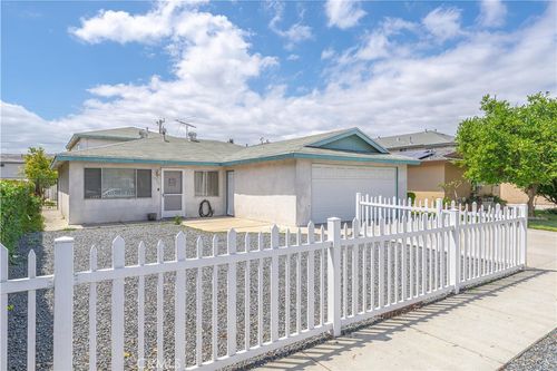 10921 Walnut, Los Alamitos, CA, 90720 | Card Image