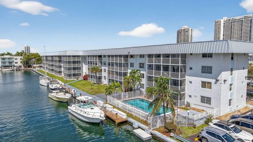 309-3550 Ne 169th St, North Miami Beach, FL, 33160-3296 | Card Image