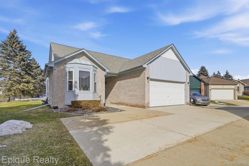 20080 Levee Ct, Clinton Twp, MI, 48038-4943 | Card Image