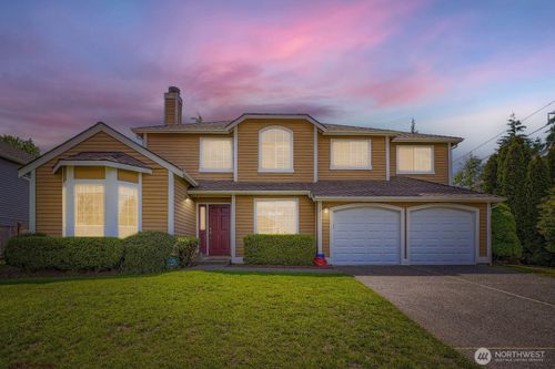 34427 10th Ave Sw, Federal Way, WA, 98023-8413 | Card Image