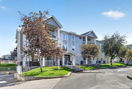 105-5105 Valleyview Pk Se, Calgary, AB, T2B3R6 | Card Image