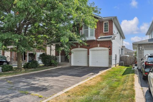 384 Emerald St, Kingston, ON, K7P3E1 | Card Image