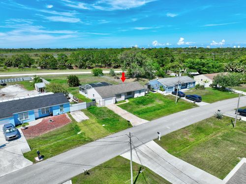 1669 Se North Blackwell Dr, Port St. Lucie, FL, 34952-6651 | Card Image