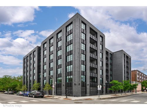 4d-1400 W Monroe Street, Chicago, IL, 60607 | Card Image