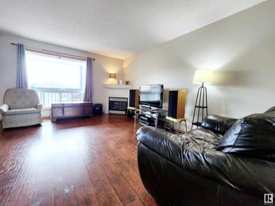 71 - 10909 106 St Nw, Townhouse with 4 bedrooms, 3 bathrooms and null parking in Edmonton AB | Image 3