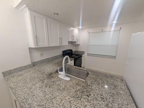 326-3101 Nw 47th Ter, Lauderdale Lakes, FL, 33319-6613 | Card Image